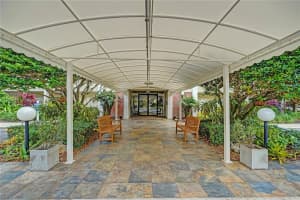 808 Cypress Blvd, Pompano Beach, FL 33069, Sold 05/28/25
