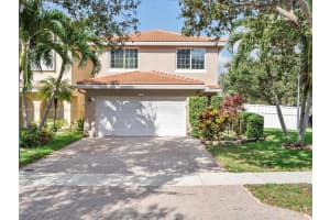 9201 NW 54th St, Sunrise, FL 33351, Sold 01/14/25