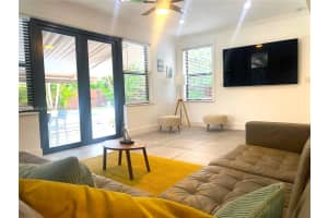 10825 Peachtree Dr, Miami, FL 33161, - MLS#A11688545