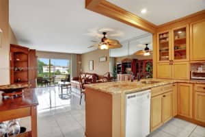 3501 Nw 47th Ave 503, Lauderdale Lakes