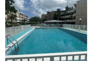 1660 Ne 191st St 211-1, Miami