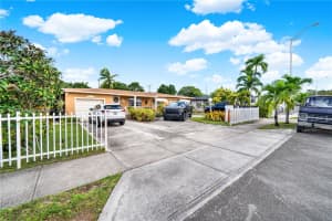 275 E 14th St, Hialeah, FL 33010, Sold 02/04/25