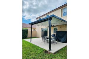637 NW 157th Ln, Pembroke Pines, FL 33028, - MLS#A11688834
