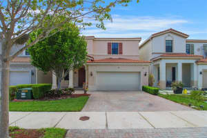 680 NE 191st St, Miami, FL 33179, Sold 12/20/24