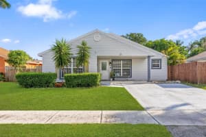 8660 SW 16th St, Pembroke Pines, FL 33025, Sold 01/03/25