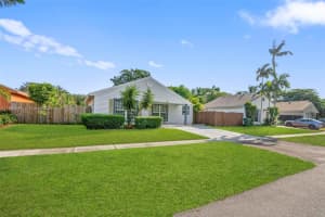 8660 SW 16th St, Pembroke Pines, FL 33025, Sold 01/03/25