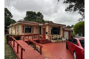 164 Navajo St, Miami Springs, FL 33166, Sold 01/24/25