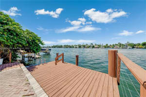 210 E Rivo Alto Dr, Miami Beach, FL 33139, Sold 02/03/25