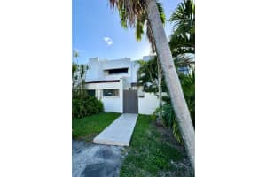 7112 SW 113th Ave, Miami, FL 33173, Sold 12/18/24