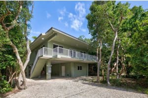 529 Beach Rd, Key Largo, FL 33037, Sold 05/07/25
