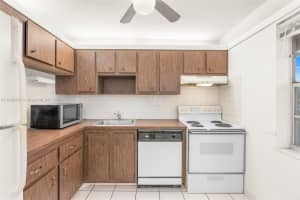 1005 Country Club Dr APT 201, Margate, FL 33063, Sold 04/21/25