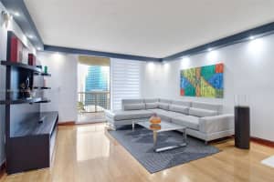 1200 Brickell Bay Dr, Miami, FL 33131, Sold 02/28/25
