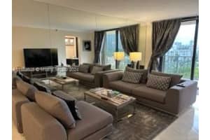 210 174th St APT 712, Sunny Isles Beach, FL 33160, Sold 04/22/25