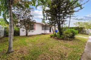 3320 NW 16th St, Miami, FL 33125, Sold 12/04/24