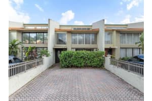 741 E Coco Plum Cir, Plantation, FL 33324, Sold 07/31/25