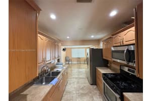 1250 W 61st Pl, Hialeah, FL 33012, - MLS#A11689725