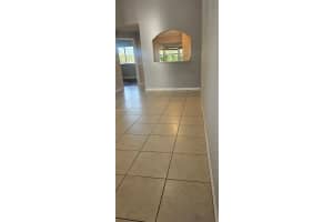 Apto-204, 2910 SE 12th Rd, Homestead, FL 33035, Sold 01/13/25