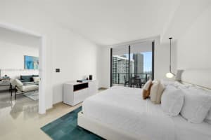 68 SE 6th St, Miami, FL 33131, Sold 04/15/25