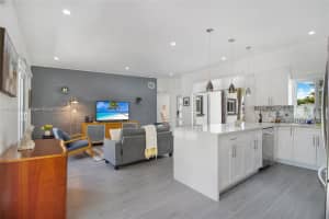 289 NW 110th St, Miami, FL 33168, Sold 12/06/24