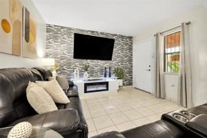 201 W Park Dr Apt 104-2, Miami, FL 33172, Sold 12/20/24