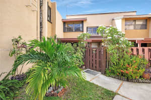 201 W Park Dr Apt 104-2, Miami, FL 33172, Sold 12/20/24
