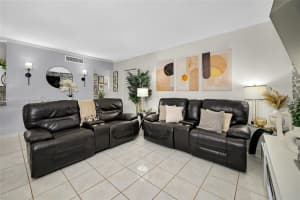 201 W Park Dr Apt 104-2, Miami, FL 33172, Sold 12/20/24