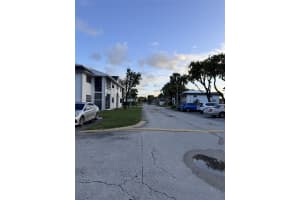 18965 NW 62nd Ave APT 105, Hialeah, FL 33015, - MLS#A11690018