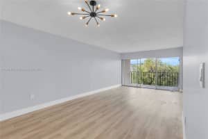502 SW 87th Ave, Miami, FL 33174, Sold 12/27/24
