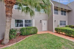 9050 NW 28th St, Coral Springs, FL 33065, Sold 12/23/24