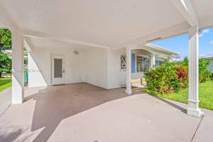 6607 NW 73rd St, Tamarac, FL 33321, Sold 05/06/25