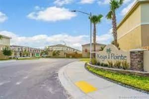 533 NE 5th Pl #1, Florida City, FL 33034, Sold 05/23/25