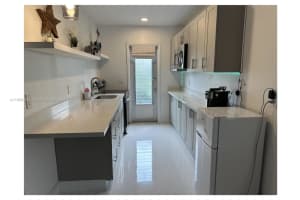 2514 Hayes St APT 6, Hollywood, FL 33020, Sold 07/07/25