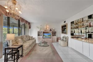 2812 N 46th Ave, Hollywood, FL 33021, Sold 01/15/25