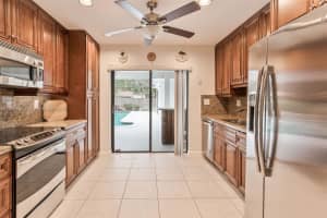 7805 SW 165th St, Palmetto Bay, FL 33157, Sold 01/27/25
