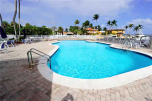 123 Harbors Way, Boynton Beach
