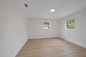 1520 NE 206th St, Miami, FL 33179, Sold 02/28/25