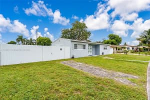 18600 NW 8th Rd, Miami, FL 33169, Sold 01/01/25