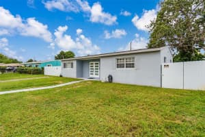 18600 NW 8th Rd, Miami, FL 33169, Sold 01/01/25