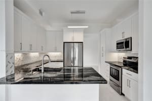 7983 Exeter Blvd W, Tamarac, FL 33321, Sold 01/02/25