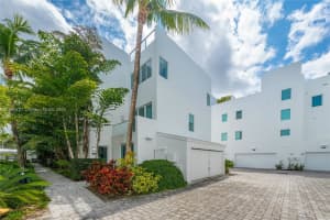 717 NE 4th Ave, Fort Lauderdale, FL 33304, Sold 12/13/24