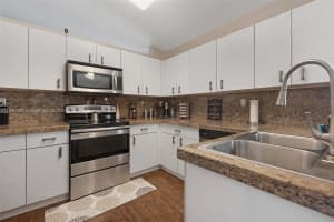 386 SW 206th Ave, Pembroke Pines, FL 33029, Sold 03/06/25