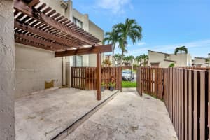 10286 NW 9th St Cir, Miami, FL 33172, Sold 01/31/25