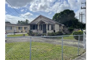 1048 NW 33rd Ave, Miami, FL 33125, Sold 01/15/25