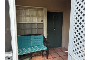 8664 Sw 3rd St 101, Pembroke Pines