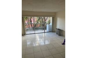 245 NW 109th Ave, Doral, FL 33172, Sold 03/10/25
