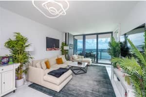 650 NE 32nd St, Miami, FL 33137, Sold 12/13/24