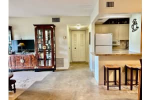 10425 N Kendall Dr, Miami, FL 33176, Sold 03/13/25