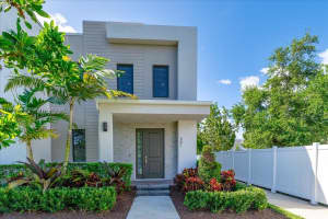 501 NW 17th St, Fort Lauderdale, FL 33311, Sold 02/12/25