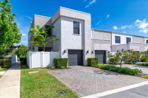 501 NW 17th St, Fort Lauderdale, FL 33311, Sold 02/12/25
