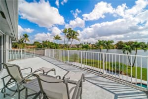6881 W Longbow Bend, Davie, FL 33331, Sold 01/08/25